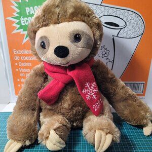 Petsmart Wonder 9.5" Plush Toy "2021" Scarf with Squeaker - Serene Sloth Used